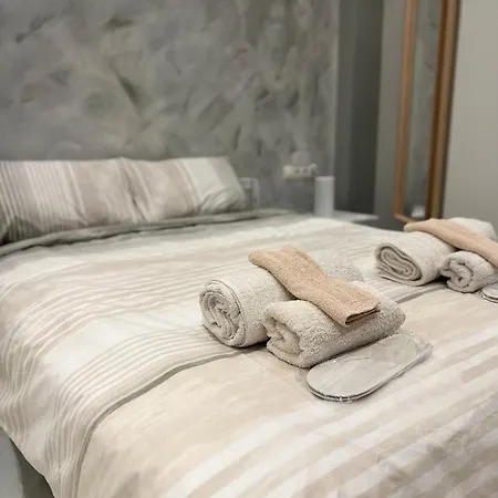 Apartment Golden Rose