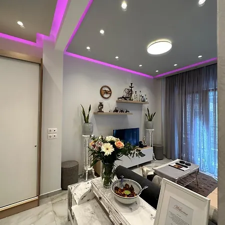 Golden Rose Apartment